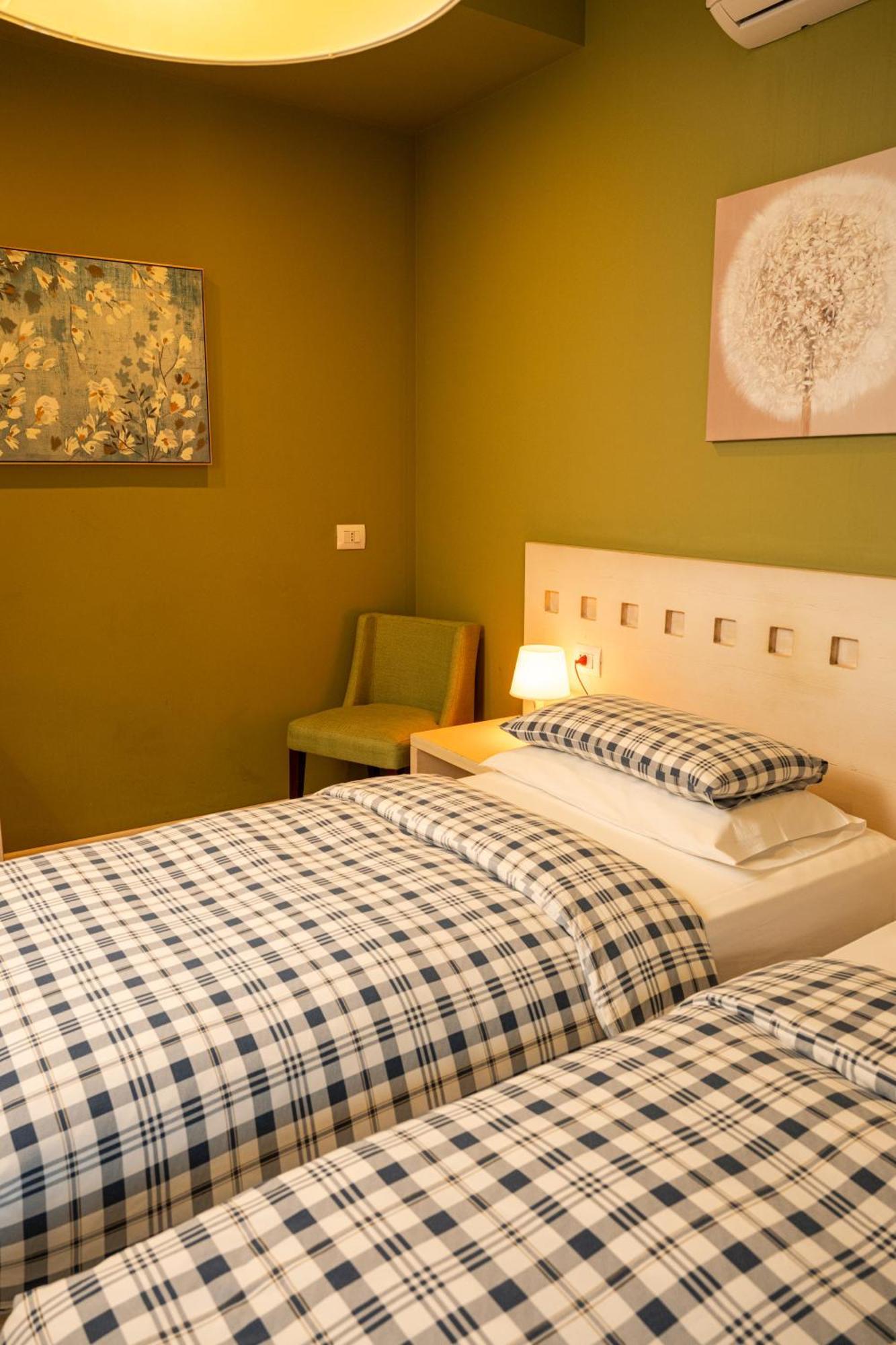 Bernina Express Eco Rooms&Breakfast Tirano Exterior foto