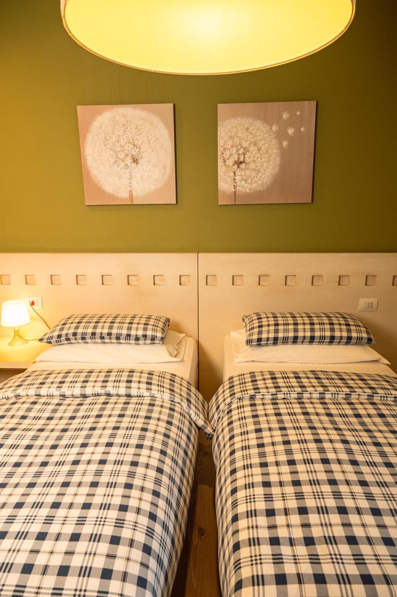 Bernina Express Eco Rooms&Breakfast Tirano Exterior foto